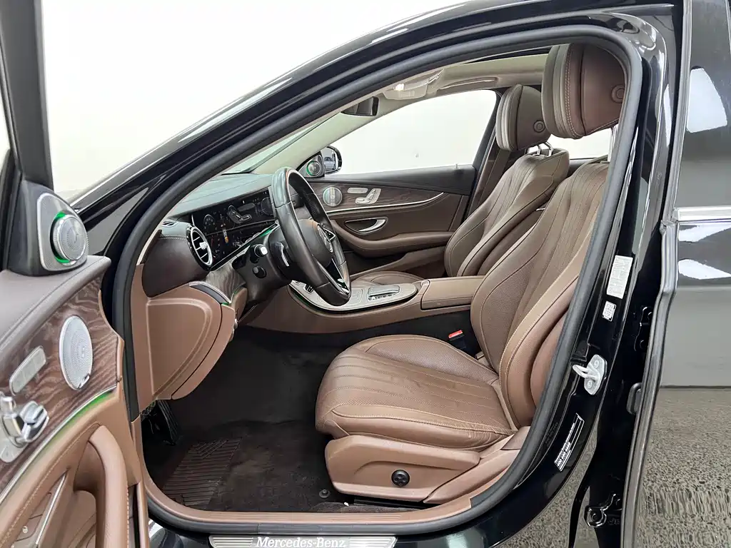 Mercedes-Benz E-Class 2021 E 300 L Premium Model купить на сайте DeffCars