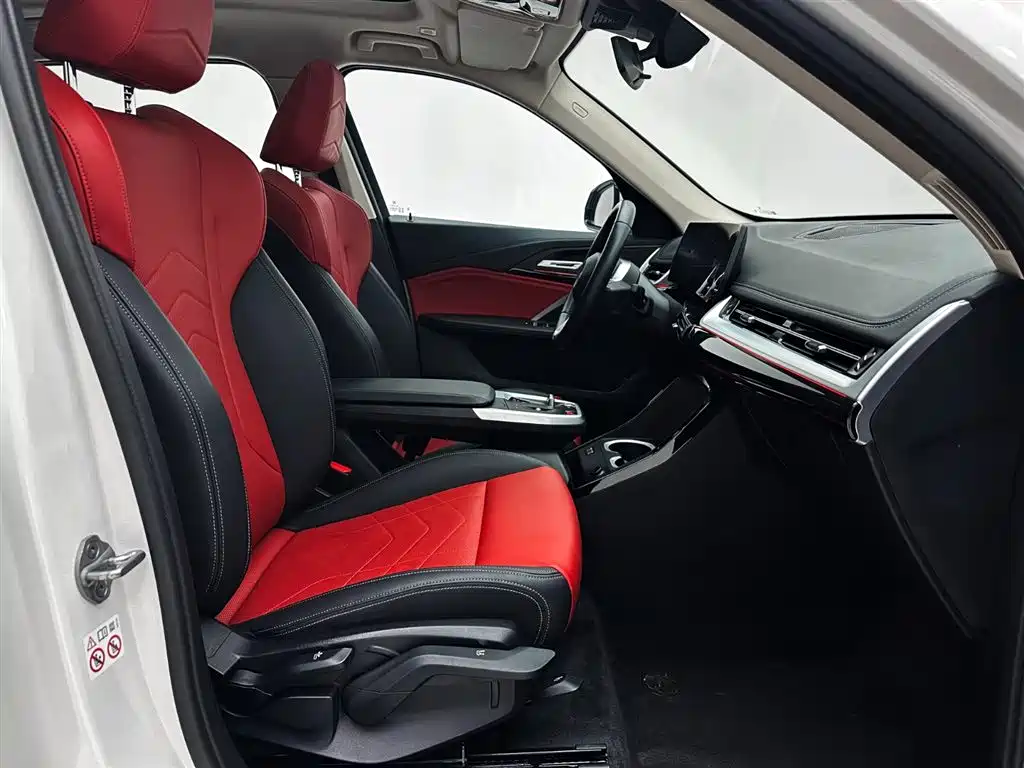 BMW X1 2023 sDrive20Li X Design Package купить на сайте DeffCars