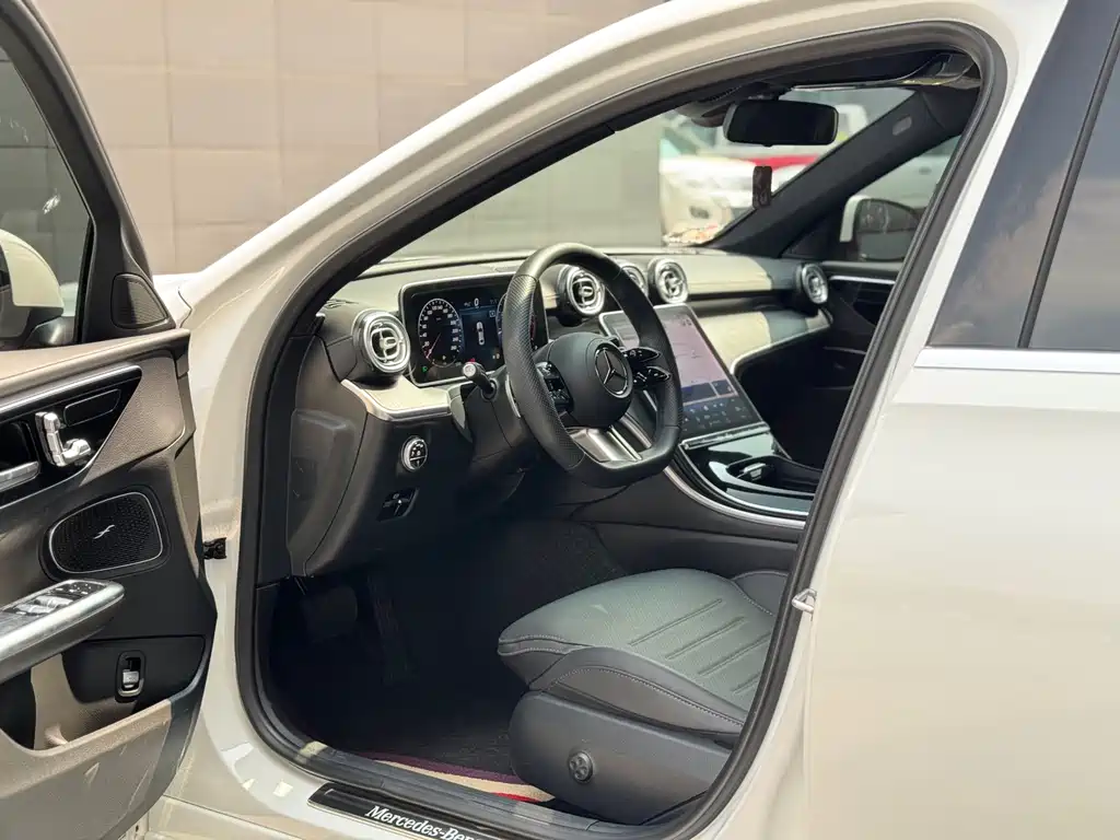 Mercedes-Benz C-Class 2024 C 260 L Sports Edition купить на сайте DeffCars