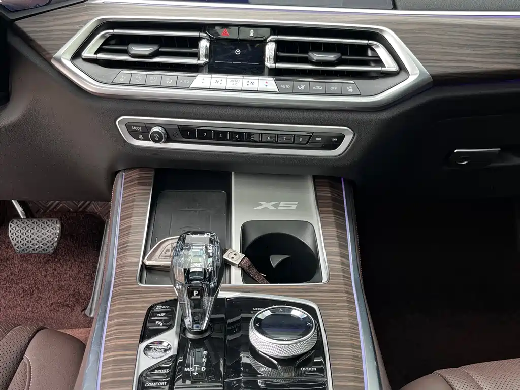 BMW X5 2022 facelift xDrive 40Li M sports package купить на сайте DeffCars