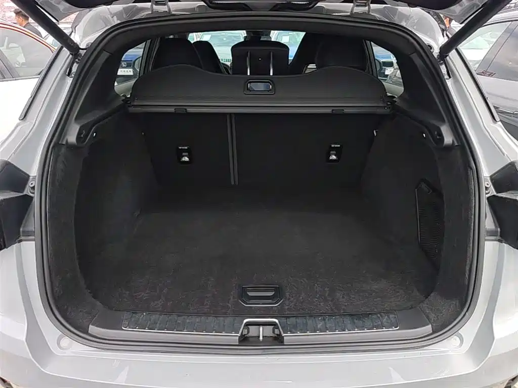 Lynk & Co 01 2023 1.5TD EM-F Chenxi купить на сайте DeffCars