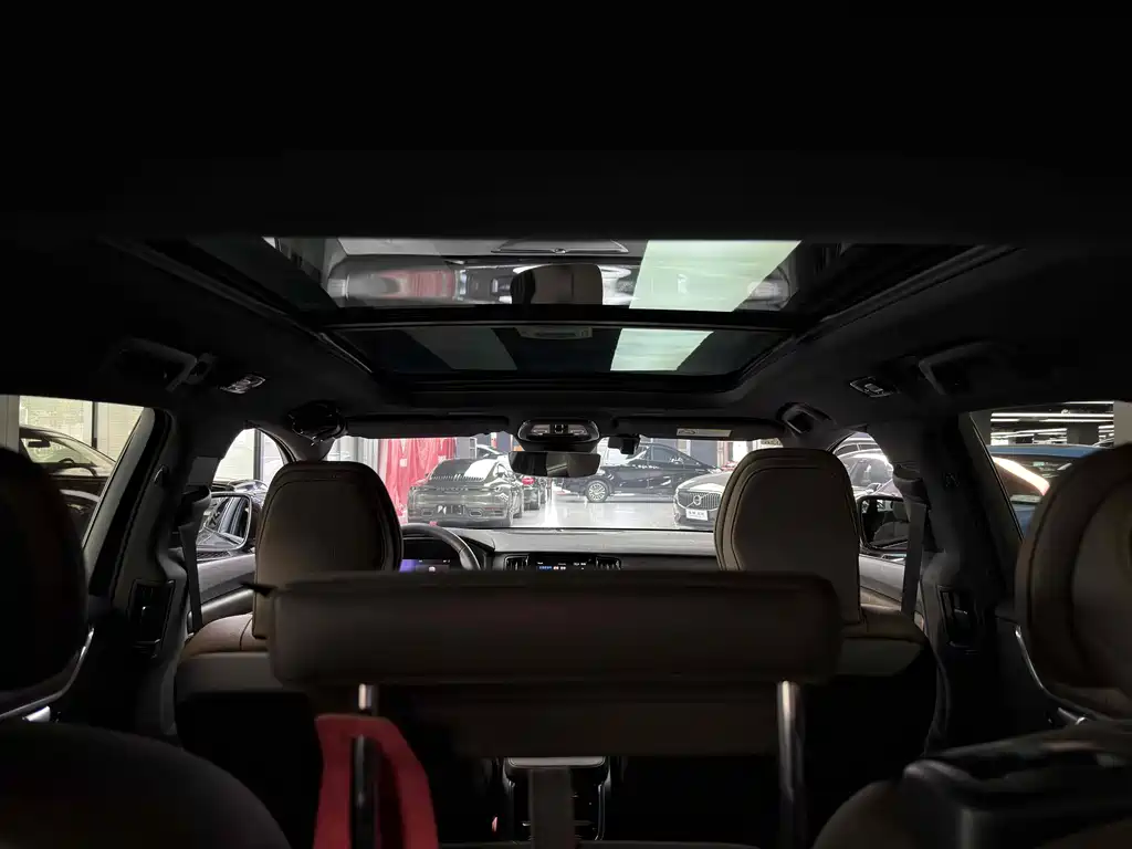 Volvo V90 2024 Cross Country B5 AWD Zhiyuan Edition купить на сайте DeffCars