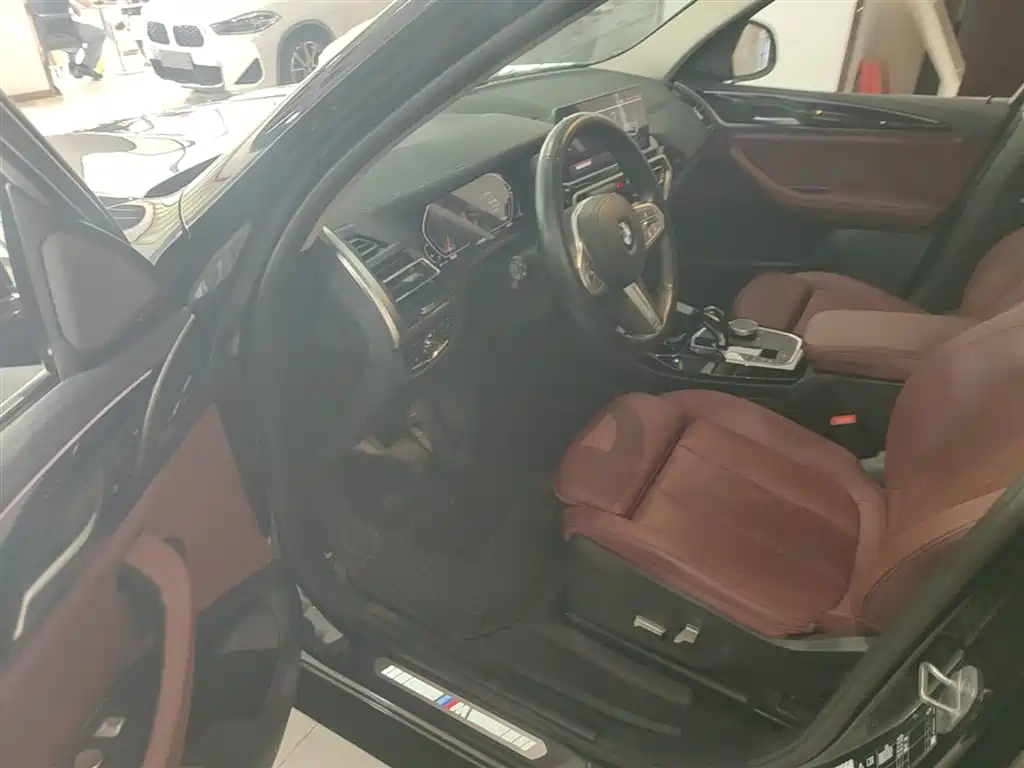 BMW X3 2022 facelift xDrive25i M sports package купить на сайте DeffCars