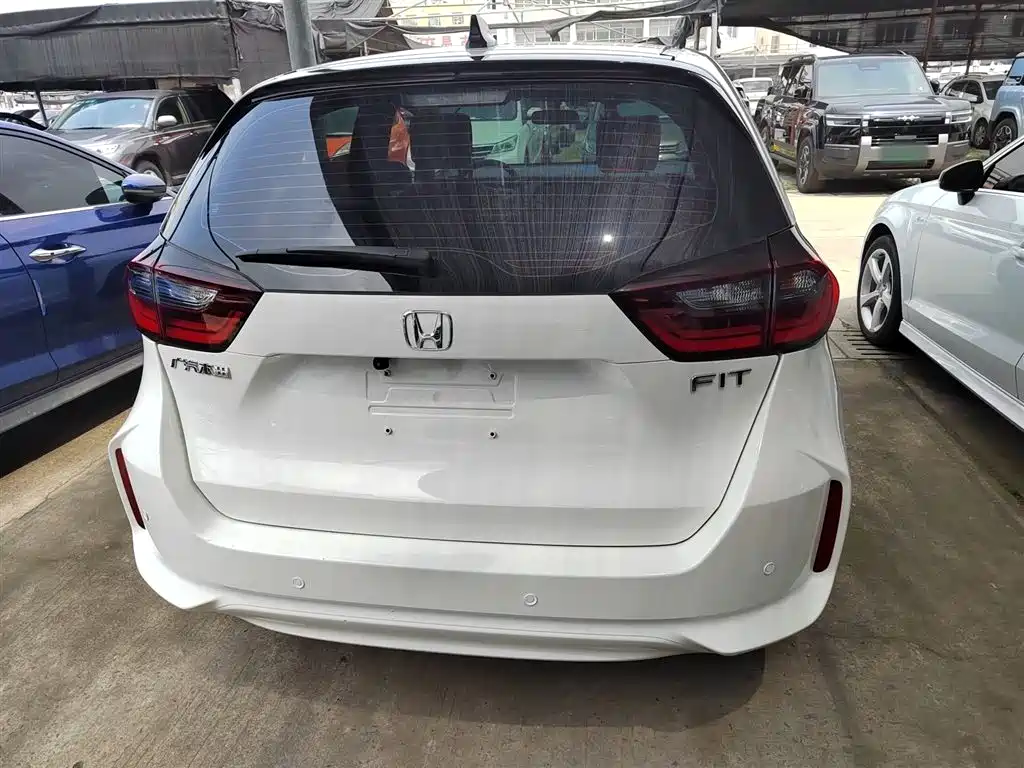 Fit 2021 1.5L CVT Trendy Edition купить на сайте DeffCars