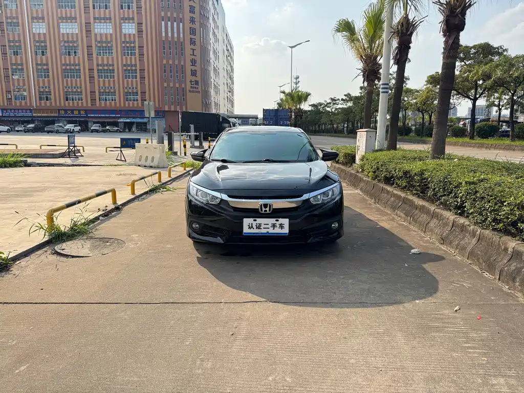 Civic 2016 220TURBO CVT Deluxe Edition купить на сайте DeffCars