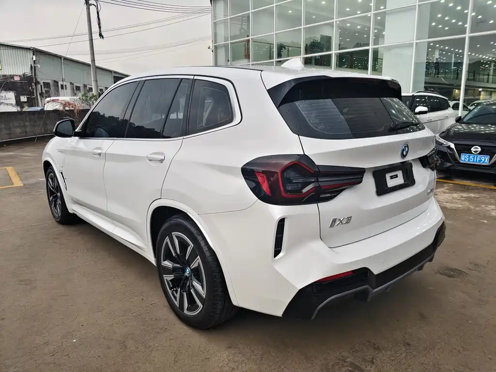 BMW iX3 2024 leading model купить на сайте DeffCars