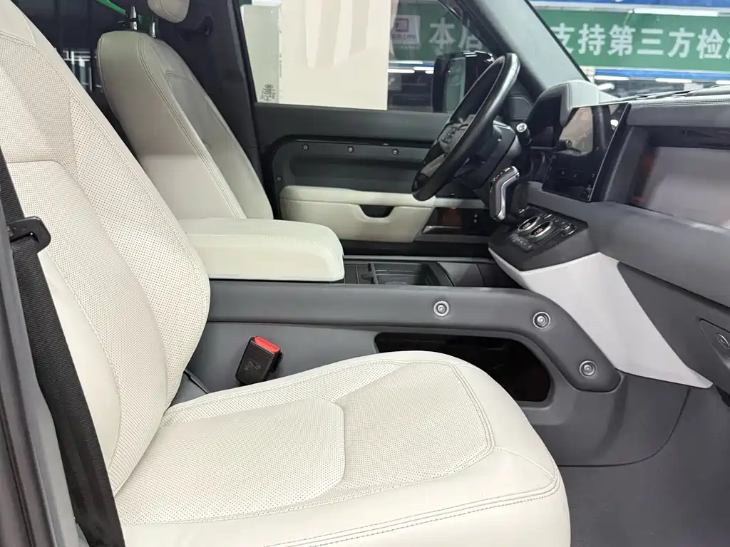 Land Rover Defender 2023 facelift 110 3.0T P400 Dark Special Edition купить на сайте DeffCars