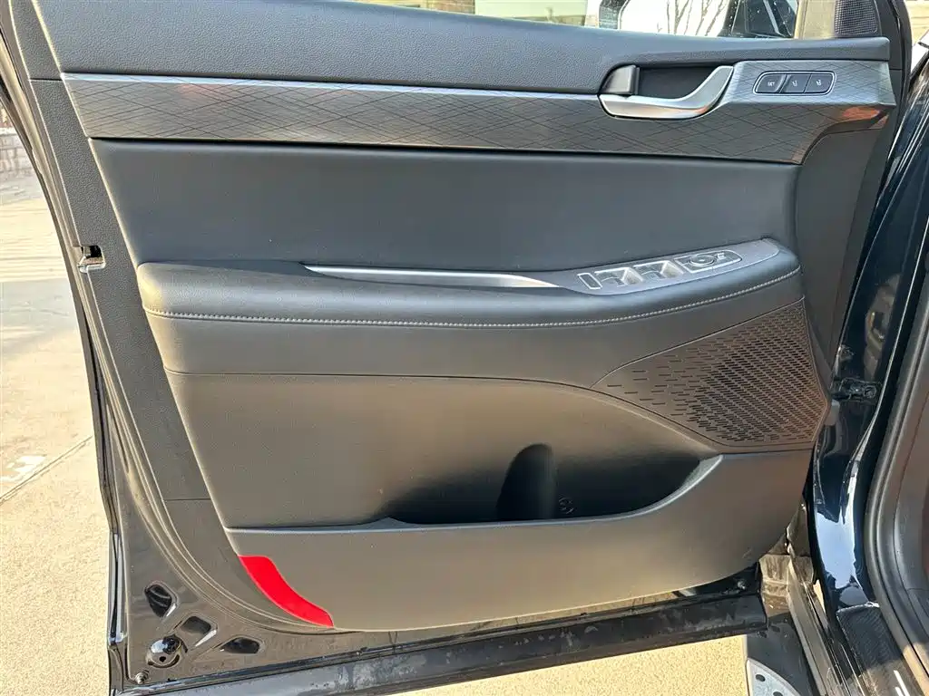 Paristi 2021 3.5L automatic four-wheel drive GLS купить на сайте DeffCars