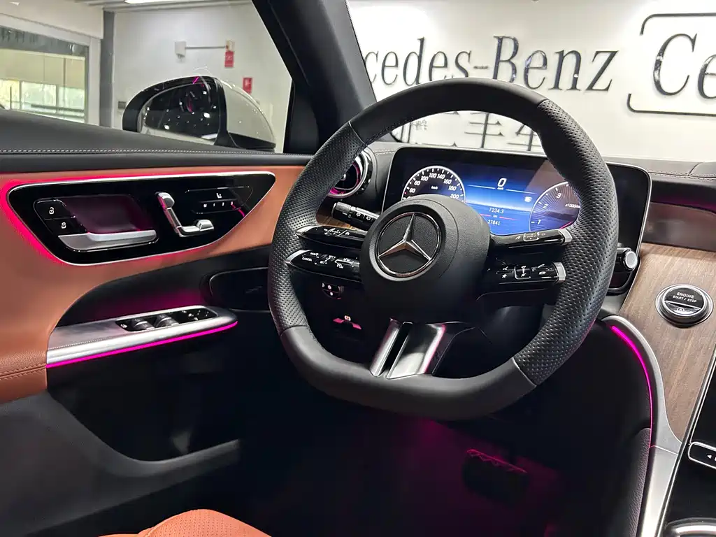 Mercedes-Benz GLC 2023 facelift GLC 300 L 4MATIC dynamic 7-seater купить на сайте DeffCars