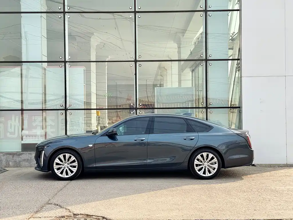 Cadillac CT6 2023 28T luxury model купить на сайте DeffCars