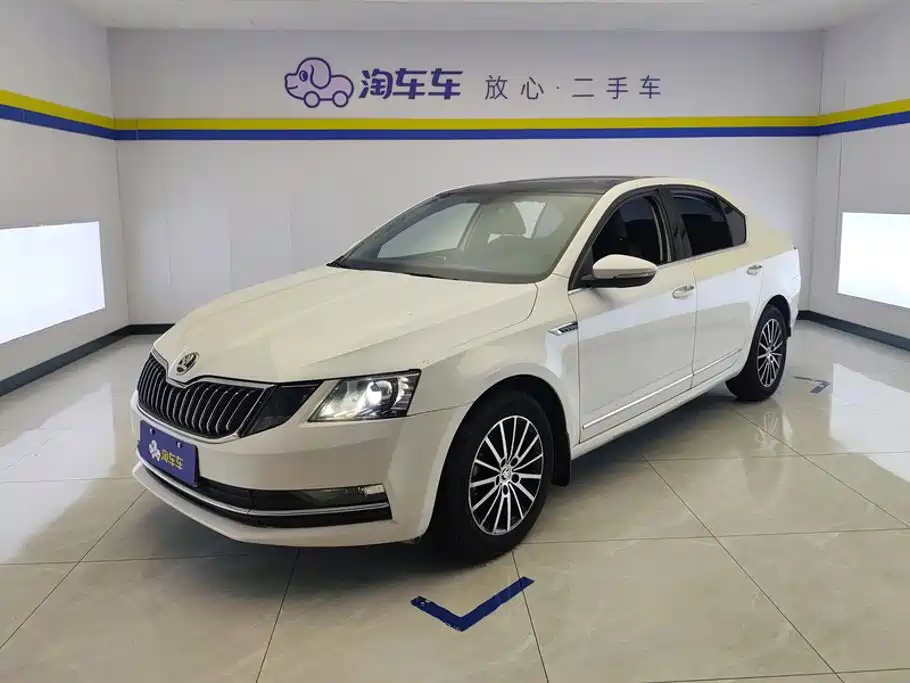 Octavia 2018 TSI230 DSG Deluxe Edition купить на сайте DeffCars