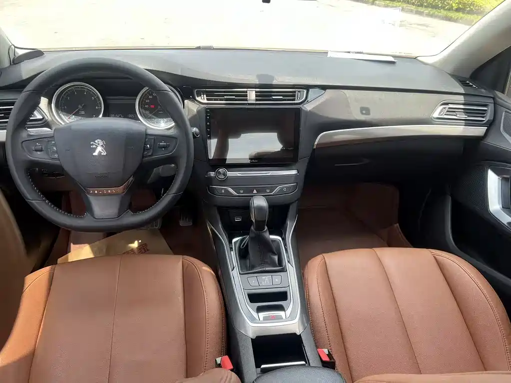 Peugeot 408 2016 1.6T automatic luxury version купить на сайте DeffCars