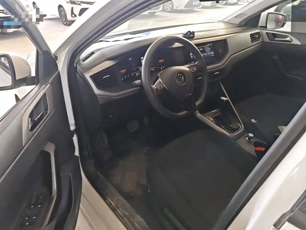 Polo 2023 facelift Plus 1.5L automatic indulgence version купить на сайте DeffCars