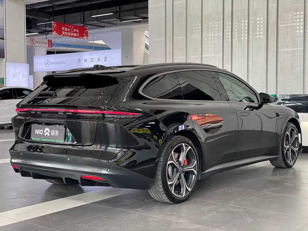 NiO ET5T 2023 75kWh Touring купить на сайте DeffCars