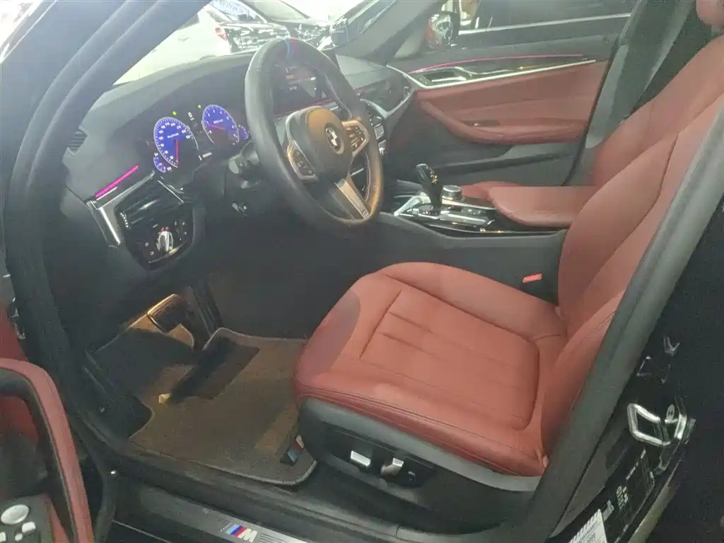BMW 5 Series 2019 530Li Leading M Sports Package купить на сайте DeffCars