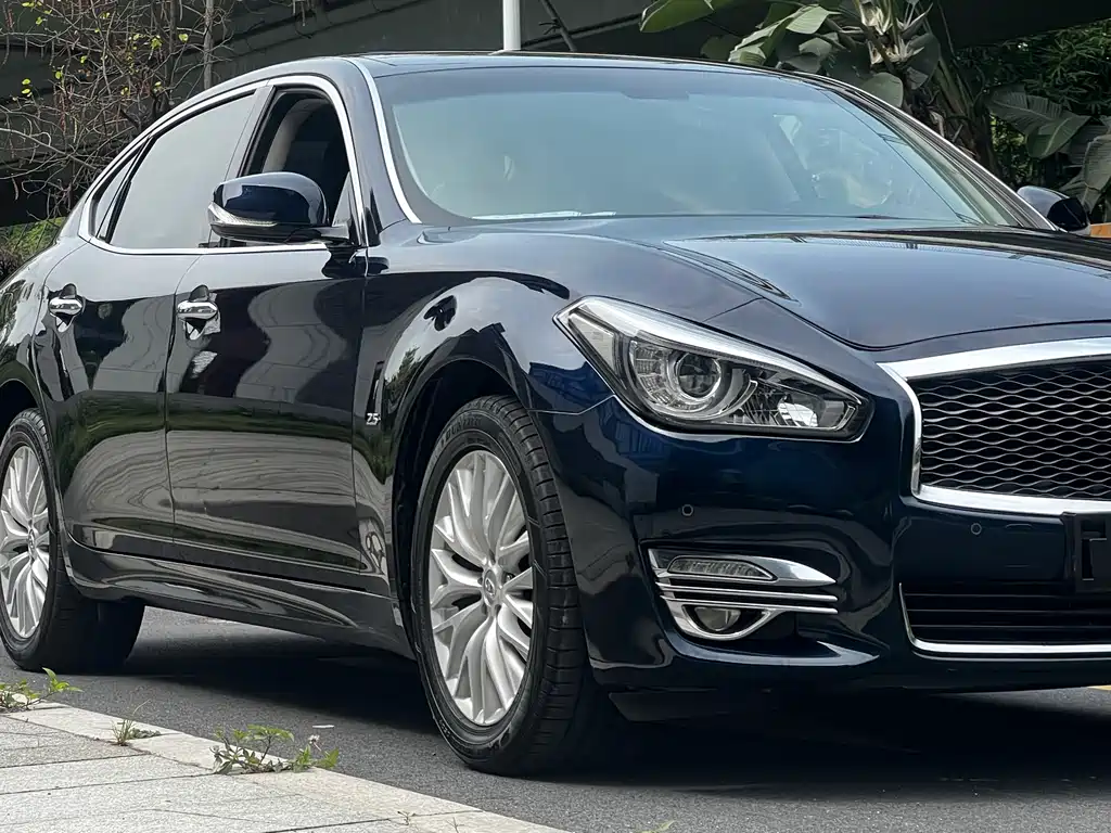Infiniti Q70 2015 Q70L 2.5L Enjoy Edition купить на сайте DeffCars