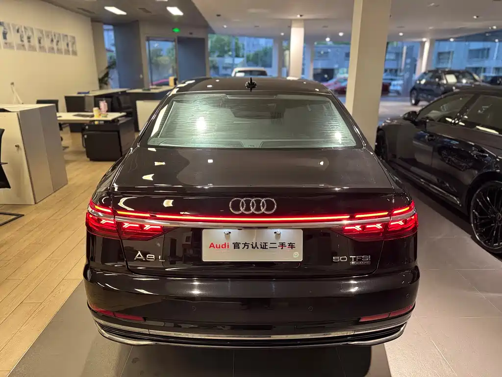 Audi A8 2024 A8L 50 TFSI quattro Premium Selection купить на сайте DeffCars