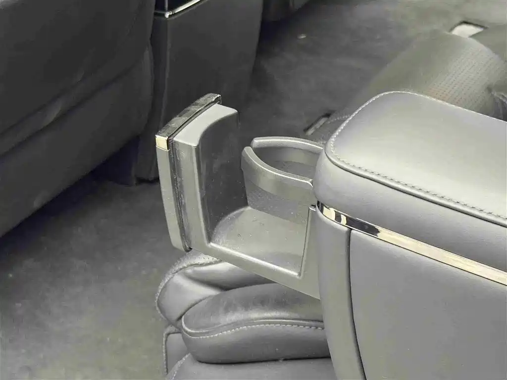 Jikrypton 009 2024 seven-seat aisle version four-wheel drive 108kWh купить на сайте DeffCars