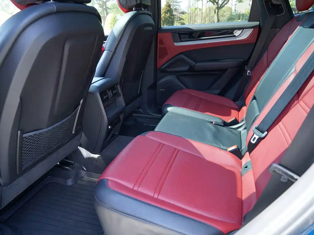 Cayenne 2024 Cayenne Coupé 3.0T купить на сайте DeffCars