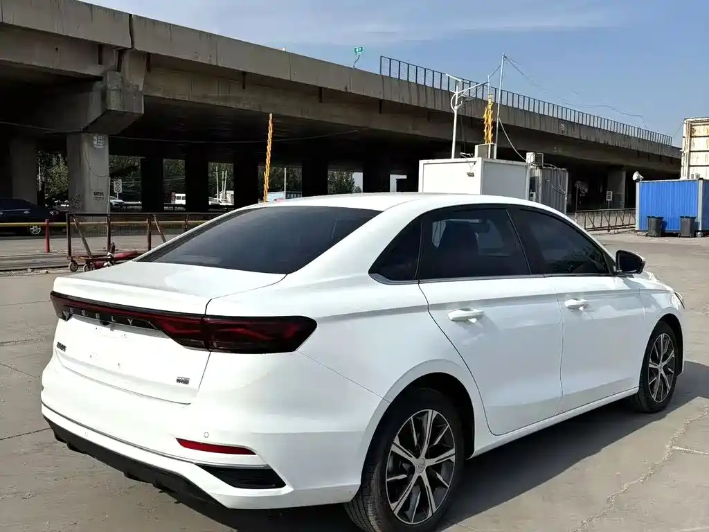 Emgrand 2023 4th Generation Champion Edition 1.5L CVT Premium Type купить на сайте DeffCars