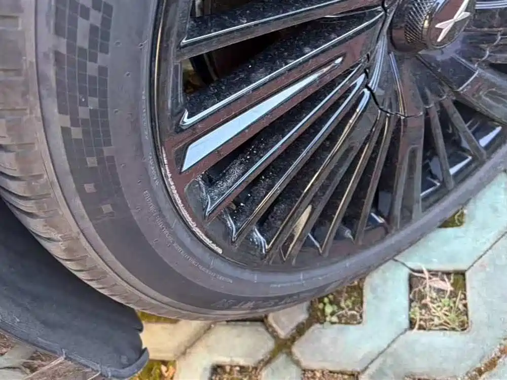 Xpeng G9 2025 model 625 long battery life Max купить на сайте DeffCars