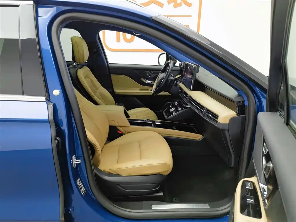 Adventurer 2022 2.0T Two-wheel drive Premium Edition купить на сайте DeffCars
