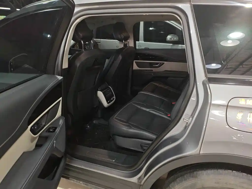 Voyager 2023 2.0T four-wheel drive exclusive edition купить на сайте DeffCars