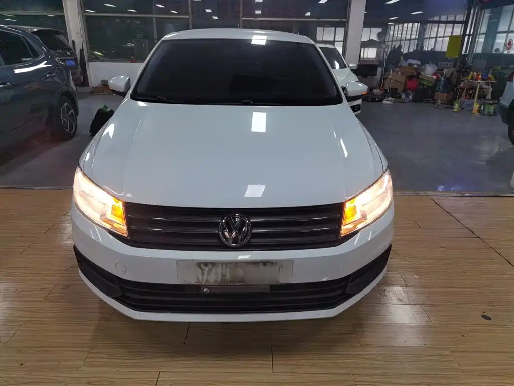 Santana 2019 1.5L automatic fashion version National VI купить на сайте DeffCars