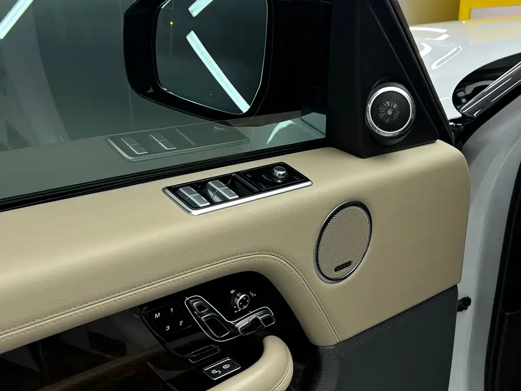 Range Rover 2021 3.0 L6 Legend Extended Classic Edition купить на сайте DeffCars