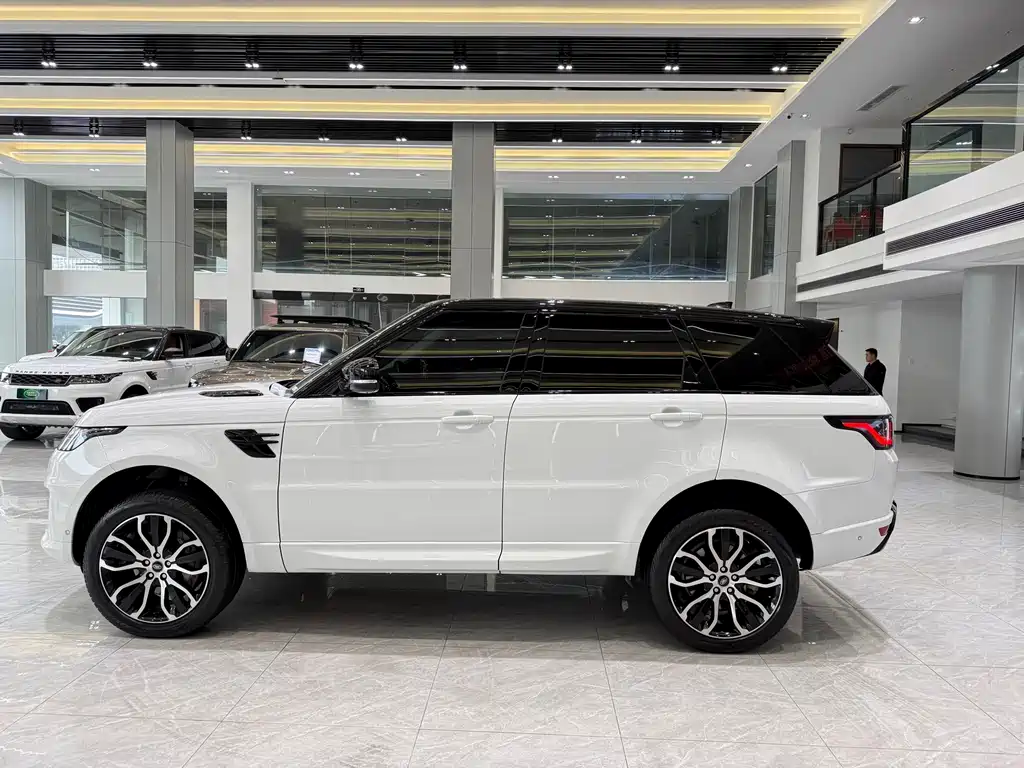 Range Rover Sport 2022 3.0 L6 Black Edition купить на сайте DeffCars