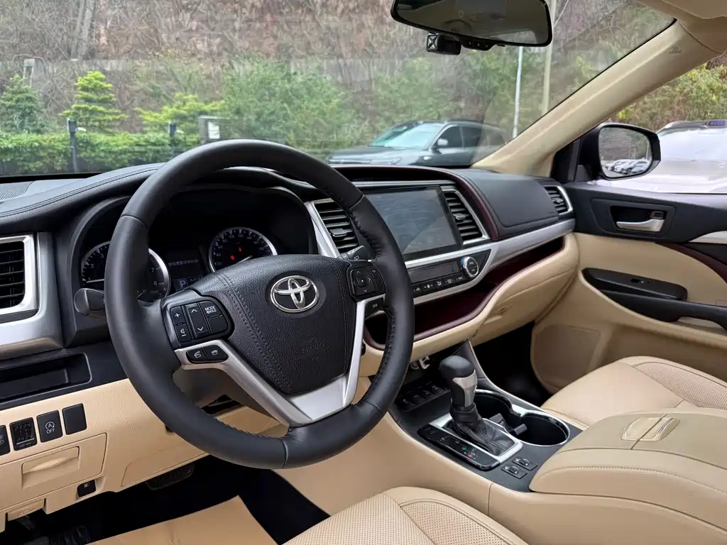 Highlander 2017 2.0T four-wheel drive luxury version 7 seats купить на сайте DeffCars