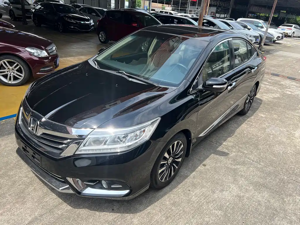 Crider 2015 1.8L Automatic Deluxe Edition купить на сайте DeffCars