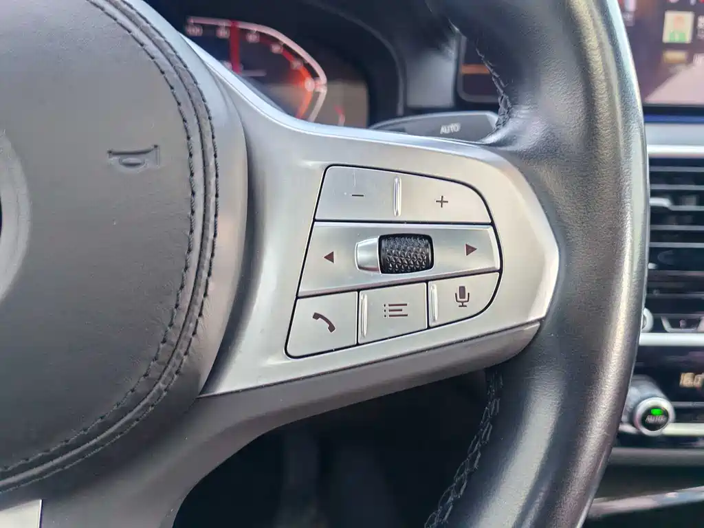 BMW 5 Series 2022 facelift 525Li M Sports Package купить на сайте DeffCars