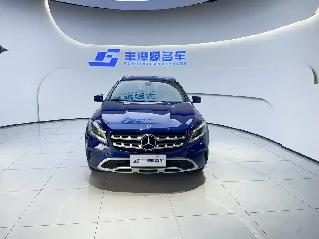 Mercedes-Benz GLA 2018 GLA 200 Fashion Model купить на сайте DeffCars