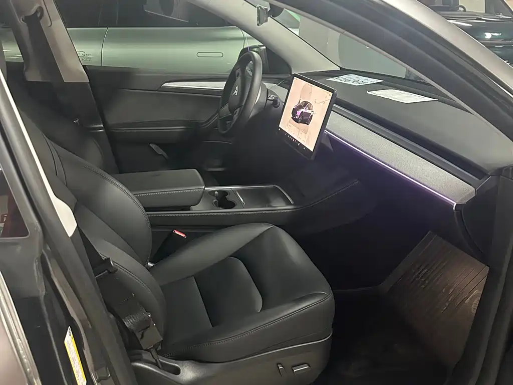 Model Y 2024 rear-wheel drive version купить на сайте DeffCars