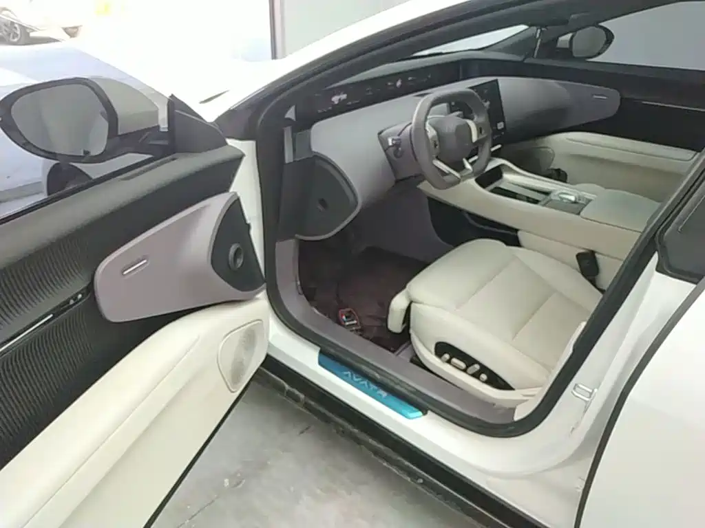 Avatr 12 2026 Max Electrostatic Edition купить на сайте DeffCars