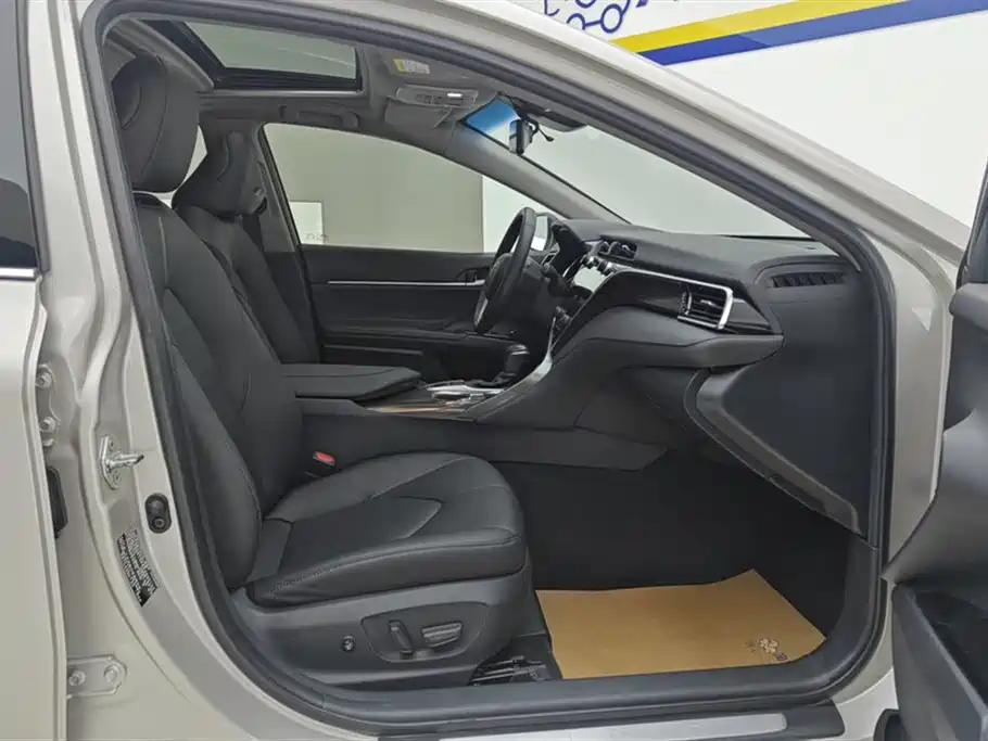 Camry 2019 2.0G Deluxe Edition National VI купить на сайте DeffCars