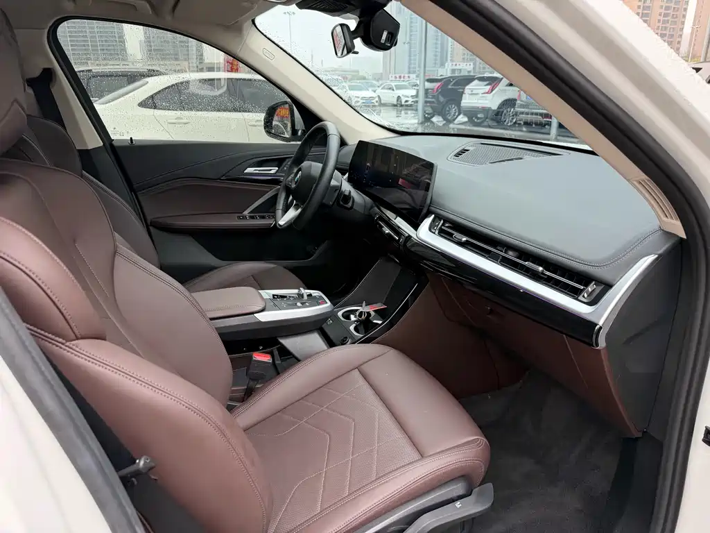 BMW X1 2023 sDrive20Li X Design Package купить на сайте DeffCars