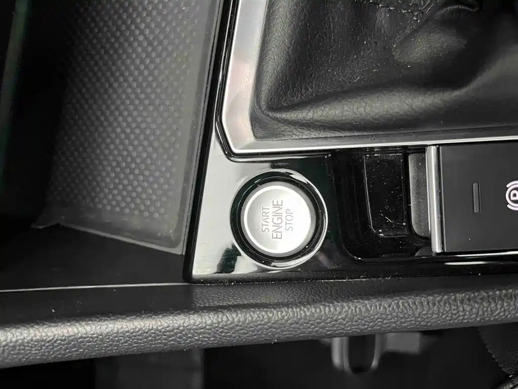 Sagitar 2023 200TSI DSG Super Edition купить на сайте DeffCars