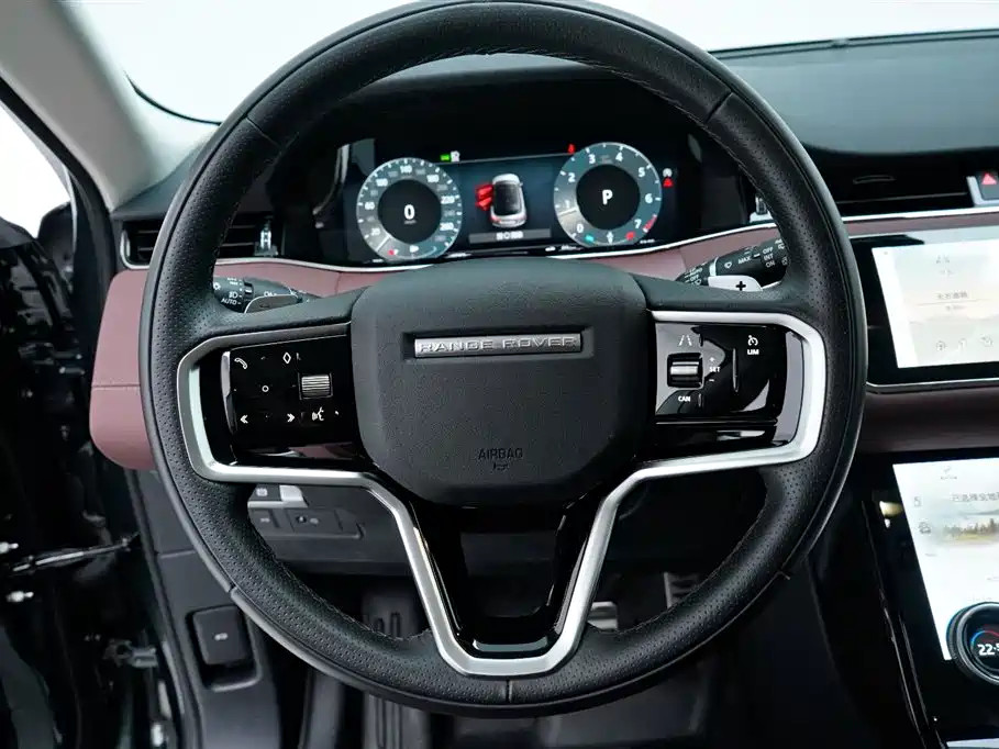 Range Rover Evoque 2023 Evoque L 249PS Deluxe Edition купить на сайте DeffCars