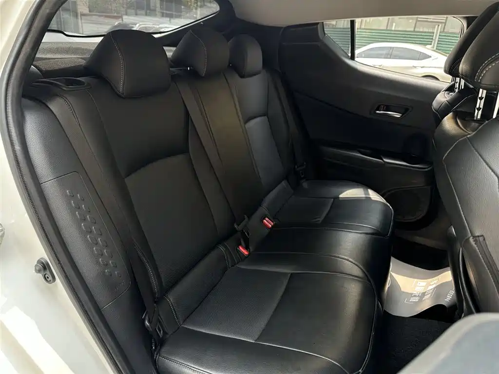 Yize IZOA 2021 2.0L Yixiang Edition купить на сайте DeffCars