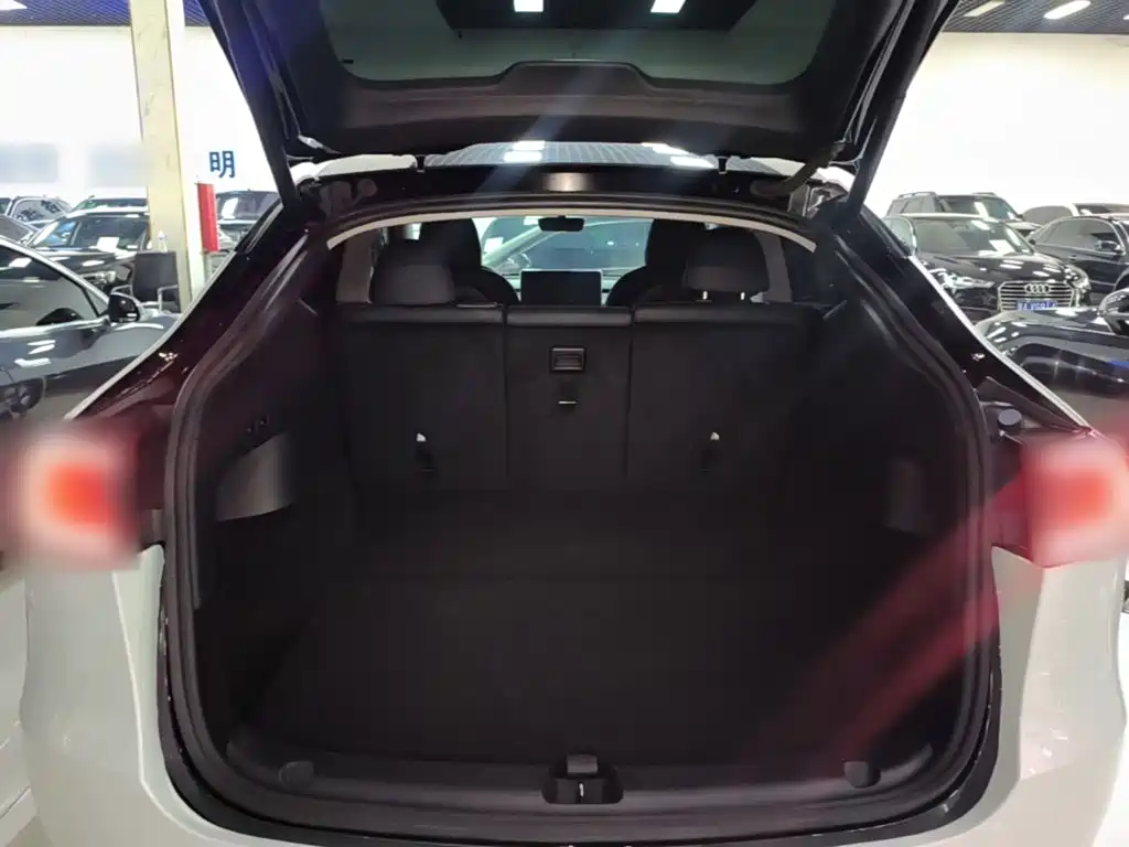 Model Y 2021 long-range all-wheel drive version 3D7 купить на сайте DeffCars