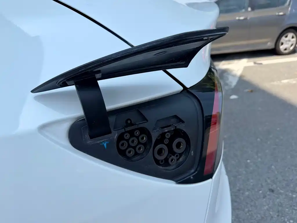 Model Y 2021 standard range rear-wheel drive version купить на сайте DeffCars