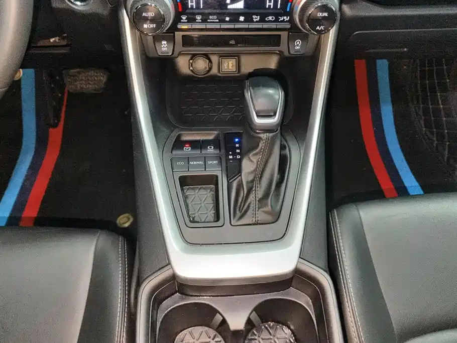 Wilanda 2023 2.0L CVT two-wheel drive luxury PLUS version купить на сайте DeffCars