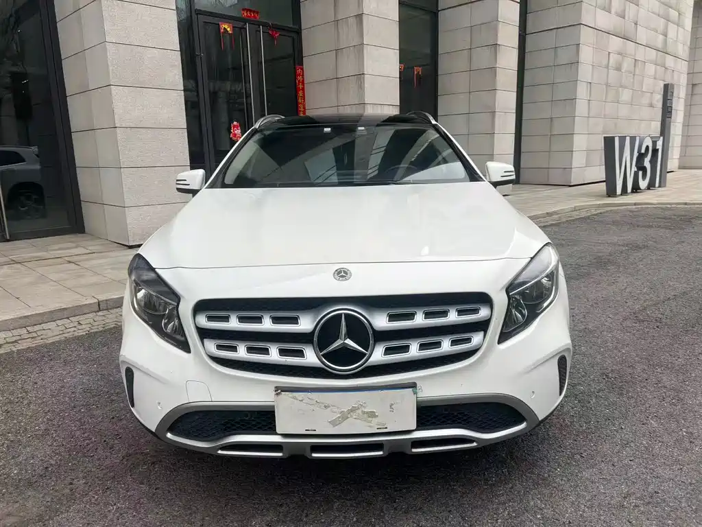 Mercedes-Benz GLA 2018 GLA 200 Dynamic купить на сайте DeffCars