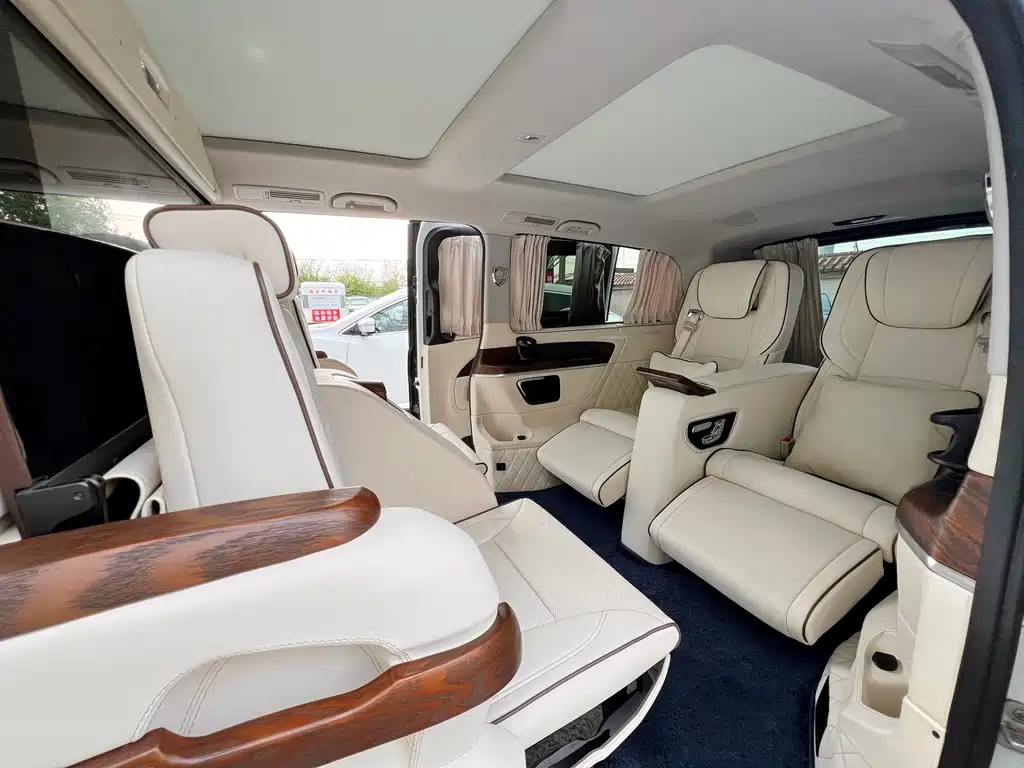 Mercedes-Benz V-Class 2018 V 260 L Premium Extended Edition National VI купить на сайте DeffCars