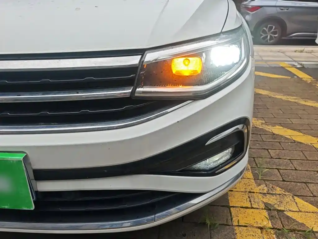 Bora 2023 200TSI DSG Yuexing Edition купить на сайте DeffCars