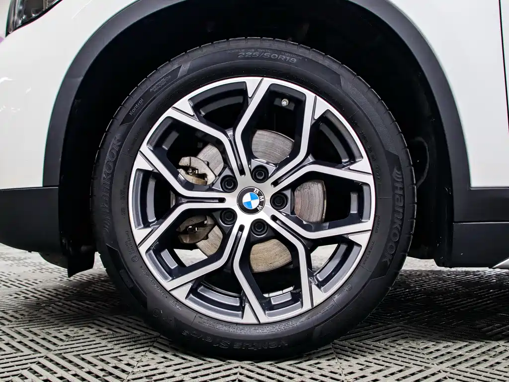 BMW X1 2022 sDrive20Li Fashion Model купить на сайте DeffCars