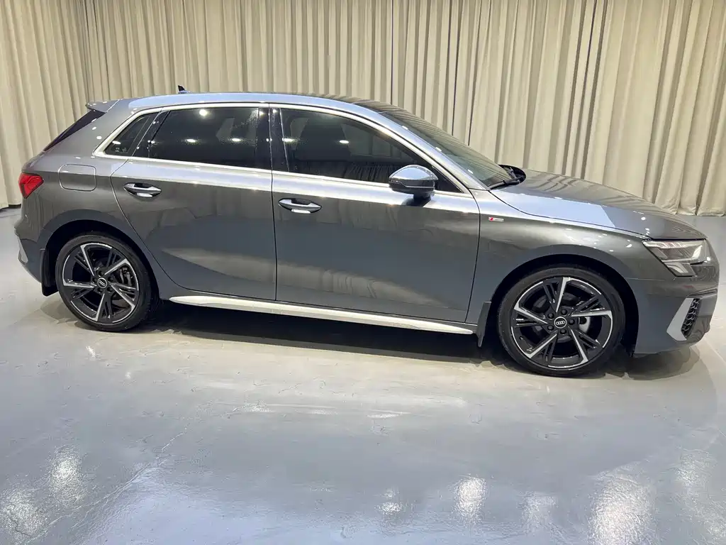 Audi A3 2023 Sportback 35 TFSI stylish and sporty купить на сайте DeffCars