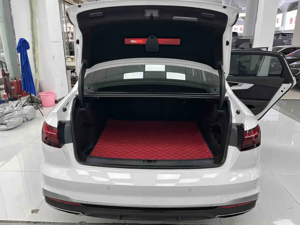 Audi A4L 2020 40 TFSI Fashionable and Dynamic купить на сайте DeffCars